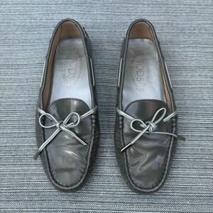 TOD’S Leather Driving Loafers Gray EU 36